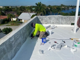 Commercial New Roof Construction in West Palm Beach FL